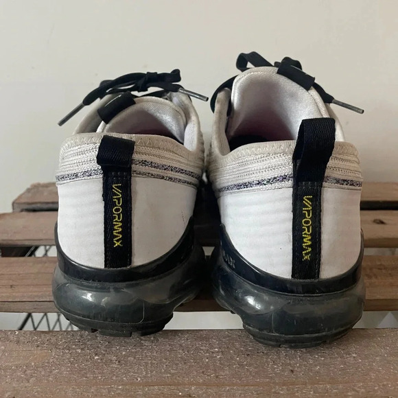 Nike Air VaporMax FK 3 GS White Dynamic Yellow - BQ5238 102 - Size: 6Y /… - Picture 7 of 7
